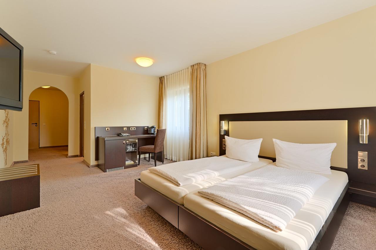 Hotel Restaurant Zur Post Bonn Eksteriør billede